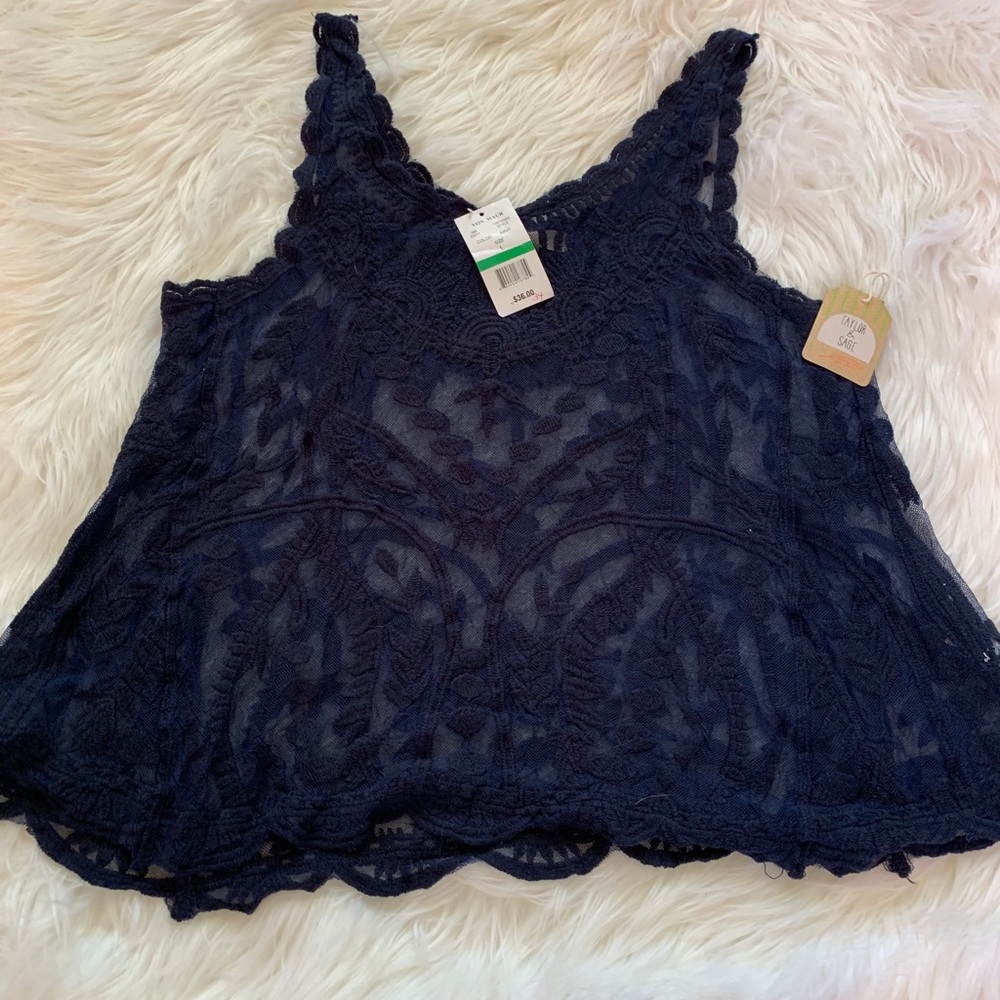 NWT TAYLOR AND SAGE CROPPED LACE TANK TOP
